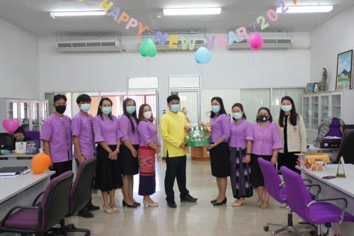 สนง.สภาฯมอบของปีใหม่ 210108 22