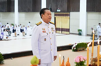 นายกสภามหาวิทยาลัยพะเยา และกรรมการสภามหาวิทยาลัยผู้ทรงคุณวุฒิ เข้าร่วมพิธีบวงสรวงสมเด็จพระนเรศวรมหาราชพิธีบำเพ็ญกุศลอุทิศถวายแด่สมเด็จพระนเรศวรมหาราช และพิธีวางพานพุ่ม เนื่องในวันสถาปนามหาวิทยาลัยพะเยา ครบรอบ 15 ปี
