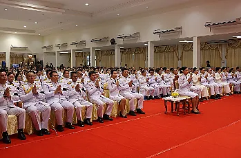 สำนักงานสภามหาวิทยาลัยพะเยา เข้าร่วมพิธีวันคล้ายวันพระบรมราชสมภพพระบาทสมเด็จพระบรมชนกาธิเบศร มหาภูมิพลอดุลยเดชมหาราช บรมนาถบพิตร วันชาติ และวันพ่อแห่งชาติ 5 ธันวาคม 2568