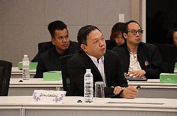 การแสดงวิสัยทัศน์และสัมภาษณ์ผู้ตอบรับการทาบทามเพื่อเข้ารับการสรรหาเป็นผู้สมควรดำรงตำแหน่งคณบดีคณะเกษตรศาสตร์และทรัพยากรธรรมชาติ