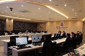 ประชุมการแสดงวิสัยทัศน์และสัมภาษณ์ผู้ตอบรับการทาบทามเพื่อเข้ารับการสรรหาเป็นผู้สมควรดำรงตำแหน่งคณบดีคณะพลังงานและสิ่งแวดล้อม มหาวิทยาลัยพะเยา