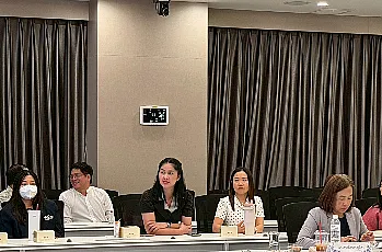 การแสดงวิสัยทัศน์และสัมภาษณ์ผู้ตอบรับการทาบทามเพื่อเข้ารับการสรรหาเป็นผู้สมควรดำรงตำแหน่งคณบดีคณะบริหารธุรกิจและนิเทศศาสตร์ มหาวิทยาลัยพะเยา