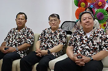 พิธีสระเกล้าดำหัวนายกสภามหาวิทยาลัยพะเยาและกรรมการสภามหาวิทยาลัยผู้ทรงคุณวุฒิ เนื่องในเทศกาลสงกรานต์