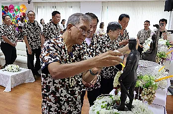 พิธีสระเกล้าดำหัวนายกสภามหาวิทยาลัยพะเยาและกรรมการสภามหาวิทยาลัยผู้ทรงคุณวุฒิ เนื่องในเทศกาลสงกรานต์