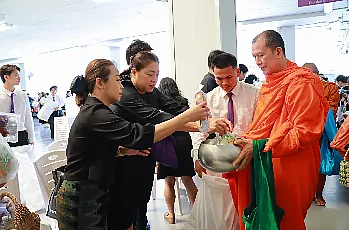 ผู้อำนวยการสำนักงานสภามหาวิทยาลัยพะเยา พร้อมด้วยบุคลากร เข้าร่วมพิธีตักบาตรอุทิศถวายเป็นพระกุศลแด่สมเด็จพระเจ้าลูกเธอ เจ้าฟ้าพัชรกิติยาภา นเรนทิราเทพยวดี กรมหลวงราชสาริณีสิริพัชร มหาวัชรราชธิดา ในวาระครบปัณรสมวาร