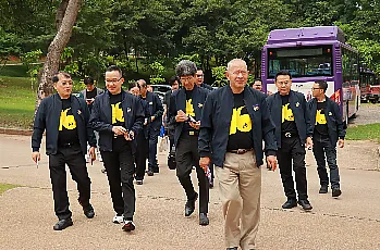 นายกสภามหาวิทยาลัยพะเยา กรรมการสภามหาวิทยาลัยผู้ทรงคุณวุฒิ เยี่ยมชมกิจกรรมนิทรรศการ “16 เรื่องเล่าดีดี 16 ปี มหาวิทยาลัยพะเยา” และกิจกรรมพิเศษ “16 จุด Check-in”