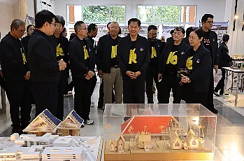 นายกสภามหาวิทยาลัยพะเยา กรรมการสภามหาวิทยาลัยผู้ทรงคุณวุฒิ เยี่ยมชมกิจกรรมนิทรรศการ “16 เรื่องเล่าดีดี 16 ปี มหาวิทยาลัยพะเยา” และกิจกรรมพิเศษ “16 จุด Check-in”