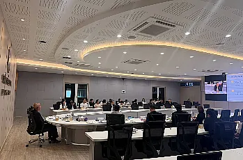 การแสดงวิสัยทัศน์และสัมภาษณ์ผู้ตอบรับการทาบทามเพื่อเข้ารับการสรรหาเป็นผู้สมควรดำรงตำแหน่งคณบดีคณะรัฐศาสตร์และสังคมศาสตร์